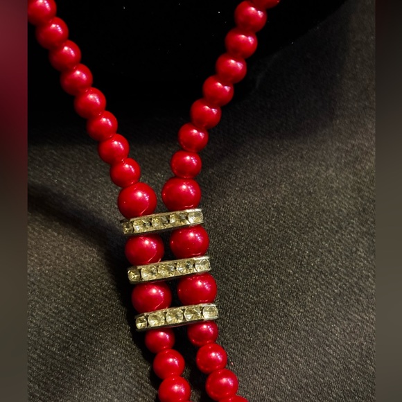 Elegant Red Beaded Necklace Faux Pearls Rhinestones Valentines Christmas Formal - Picture 2 of 6